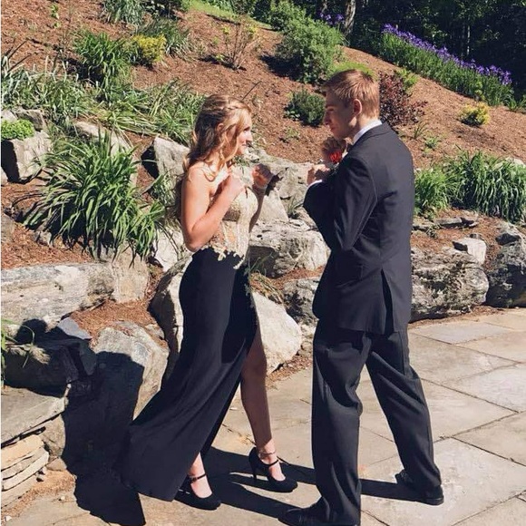 Prom Dress - Picture 3 of 5